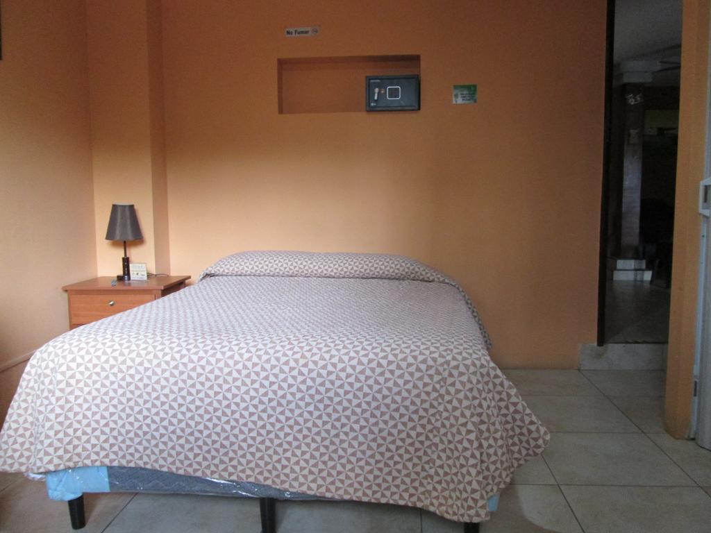 Hotel San Luis Managua Phòng bức ảnh